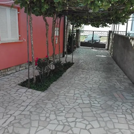 Jere Apartment