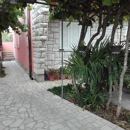 Jere Apartment *