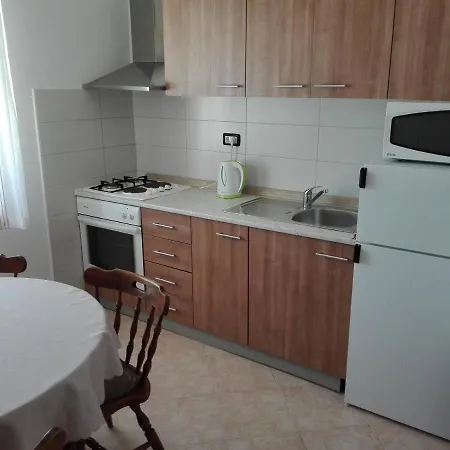 Jere Apartment *